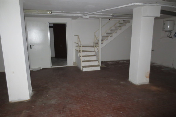 magazzino - NEGOZIO THIENE (VI)